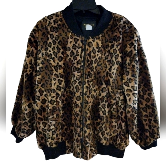 Fashion Lady Jackets & Blazers - EUC Leopard print fur bomber jacket
